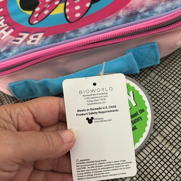 DISNEY Girlie Bundle- NWT MINNIE MOUSE LUNCHBOX & GUC PET CARE SMALL BACKPACK - Picture 3 of 8